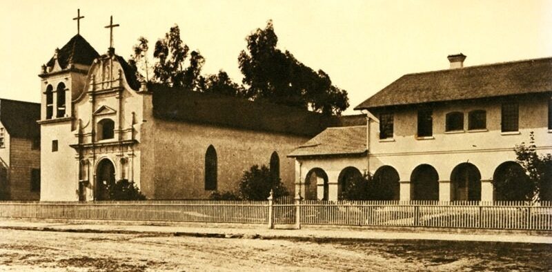 Royal Presidio Chapel of Monterey - Cardinell Vincent Postcards Collection